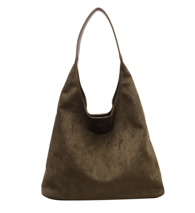 The Commuter Shoulder Bag — Spacious & Understated